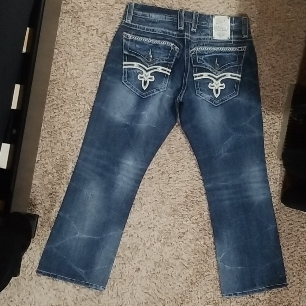 Rock revival Jean's